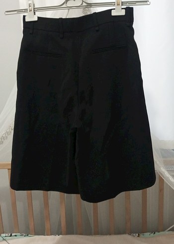 Kadın Siyah Kemerli Keten Bermuda Şort - Görsel 4