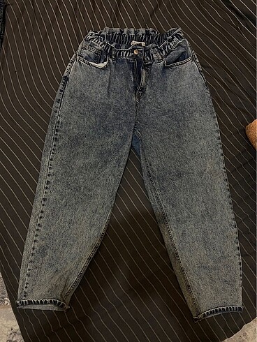 Defacto Mom Jean