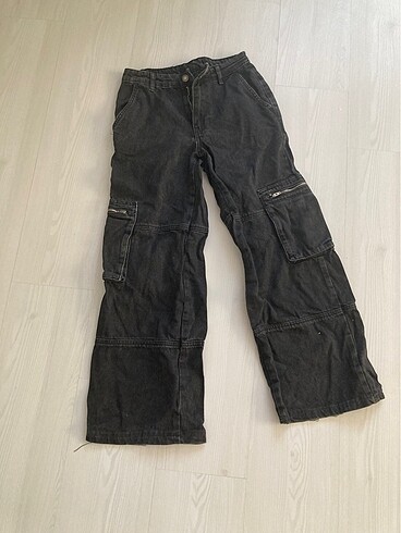 Stradivarius Siyah kargo pantolon