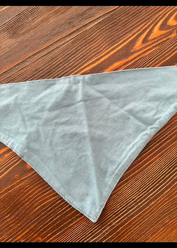 Baskılı Gri Bere ve Renkli Üçgen yakalık Seti - Görsel 4