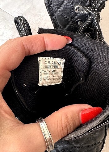 LCW Sıyah Deri görünümlü bağcık ve fermuarlı kız çocuk bot - Görsel 4