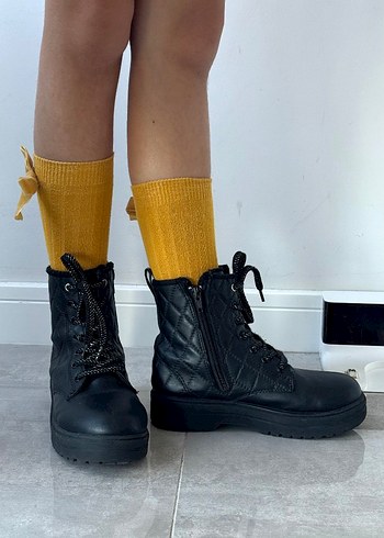 LCW Sıyah Deri görünümlü bağcık ve fermuarlı kız çocuk bot - Görsel 5