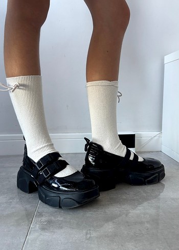 Kız Çocuk Siyah Rugan Gotik Topuklu Ayakkabı - Görsel 14