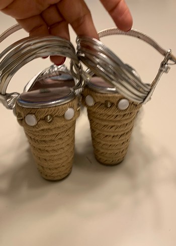 Kadın Altın Renkli Dolgu Topuklu Ayakkabı - Görsel 3