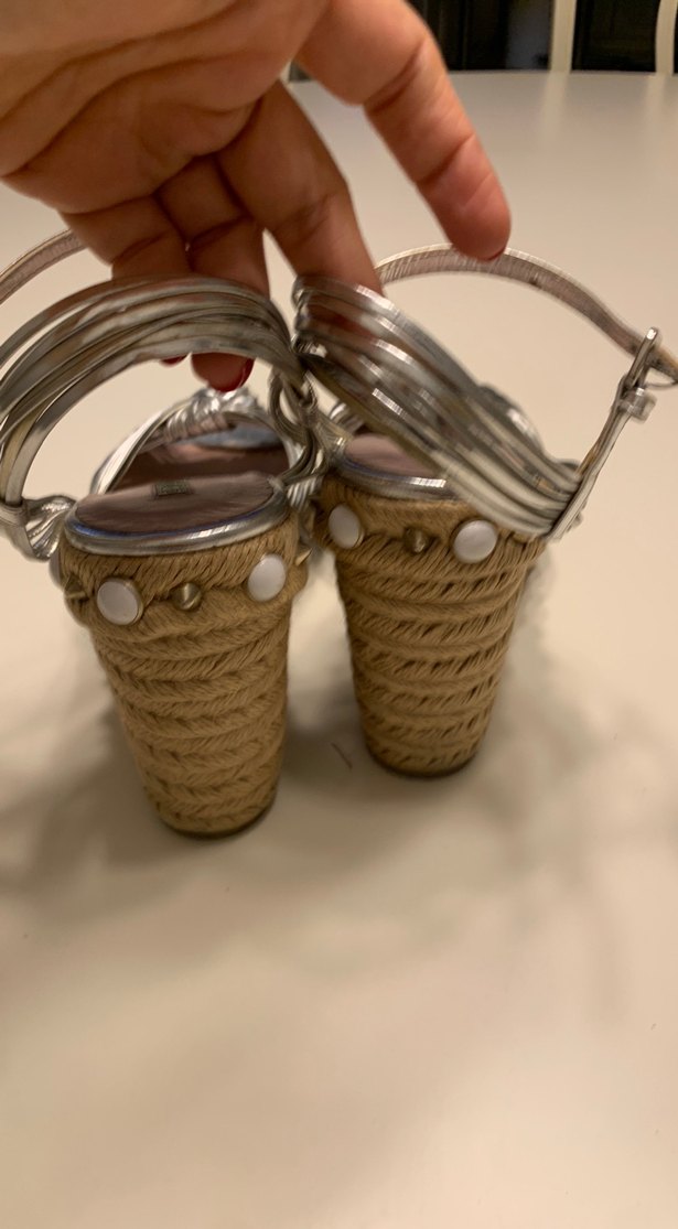 Kadın Altın Renkli Dolgu Topuklu Ayakkabı - Görsel 3