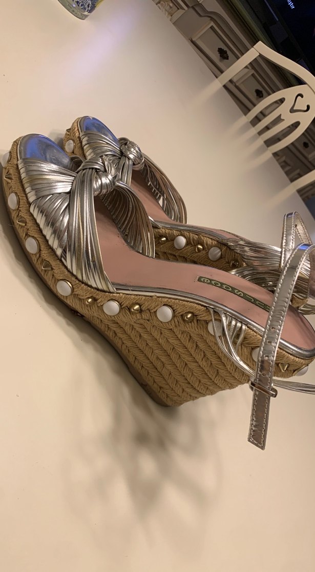 Kadın Altın Renkli Dolgu Topuklu Ayakkabı - Görsel 4