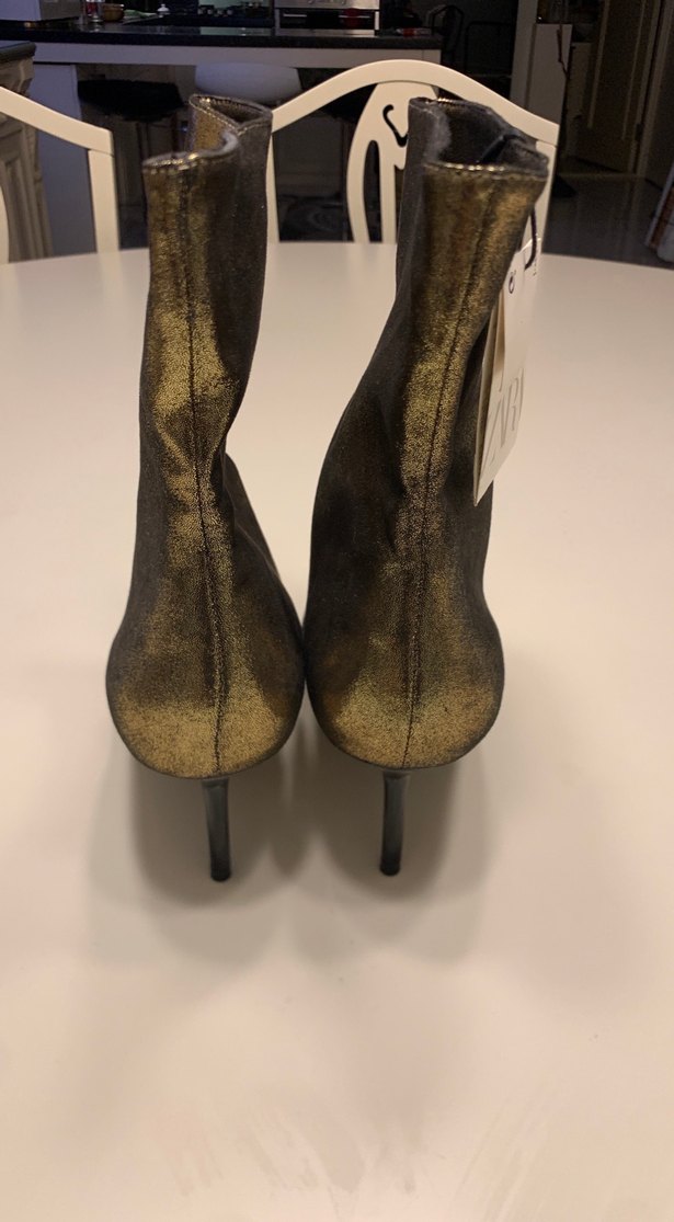 Altın Renkli Deri Stiletto Şık Hiç Kullanılmamış Zara Kadın Bot - Görsel 3