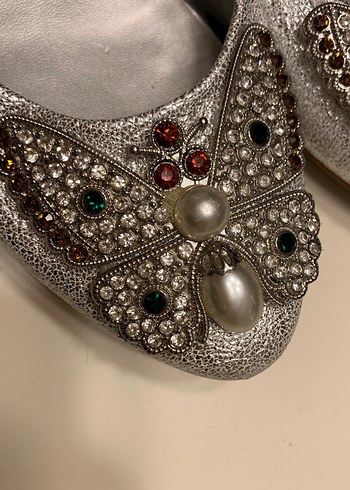 İnci Detaylı Gri Kadın Dolgu Topuklu Babet - Görsel 2