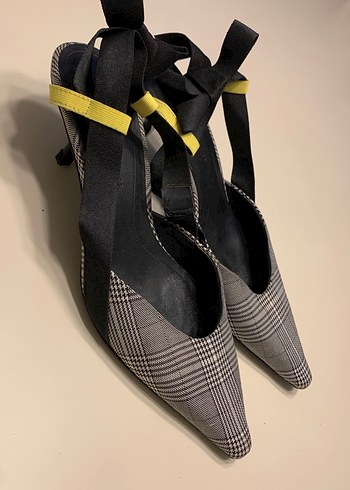 Sarı Bantlı Gri Yılan Desenli Stiletto - Görsel 3