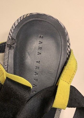 Sarı Bantlı Gri Yılan Desenli Stiletto - Görsel 6