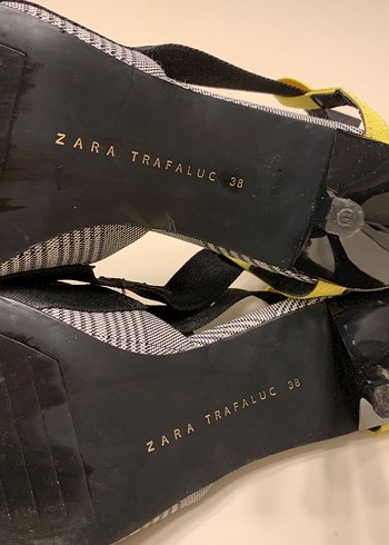 Sarı Bantlı Gri Yılan Desenli Stiletto - Görsel 10