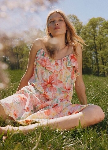 xs Beden H&M Fırfırlı askılı uzun elbise