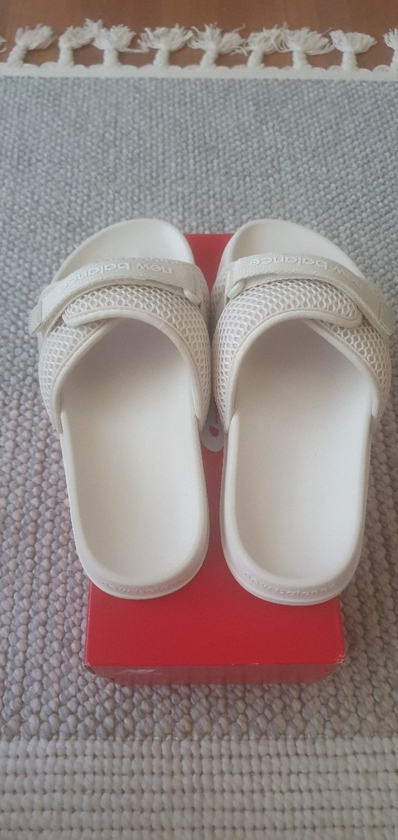 New Balance Beyaz Kadın Terlik Velcro - Görsel 3