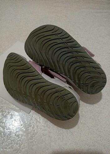 25 Beden Nike sandalet