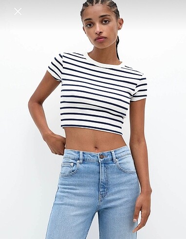 Pul&Bear fitilli crop t-shirt