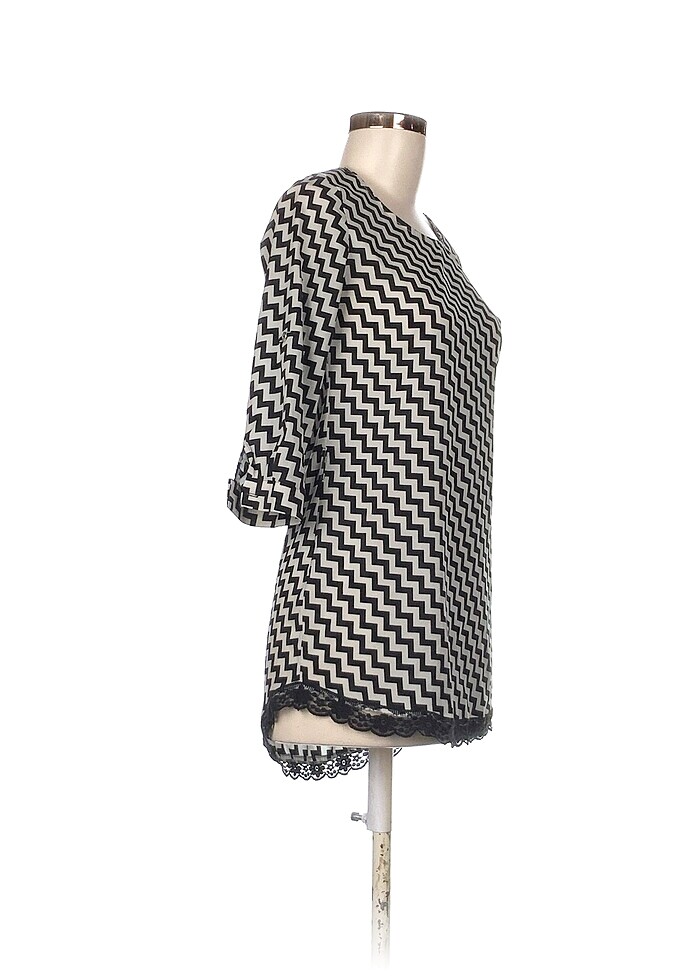 Tozlu Kısa Elbise %70 İndirimli. - Görsel 2