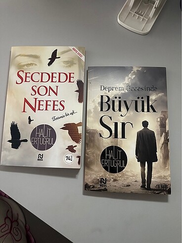 2 adet kitap Halit Ertuğrul