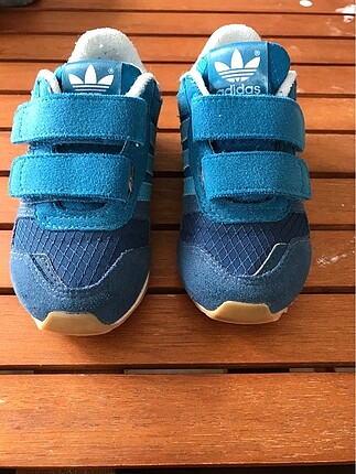 Adidas spor ayakkabı 21