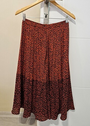Stradivarius Kırmızı şık leopar desenli tiril tiril Stradivarius etek