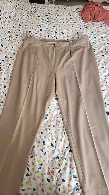 54 beden krem rengi pantolon