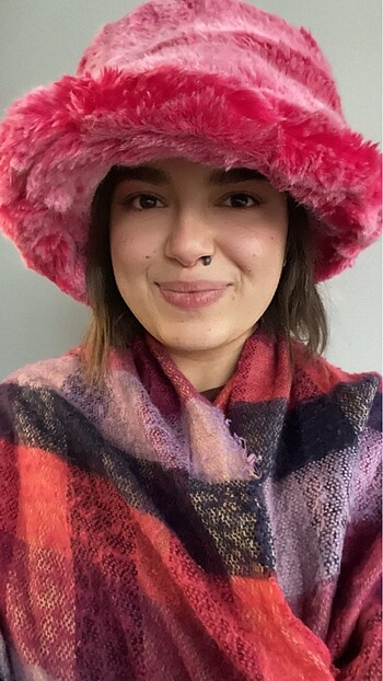 PELUŞ PEMBE BÜYÜK ŞAPKA