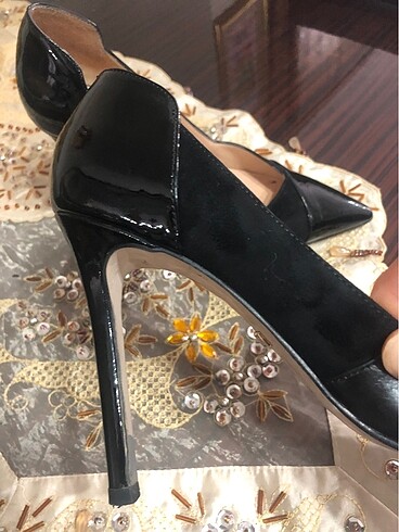 inci Siyah stiletto