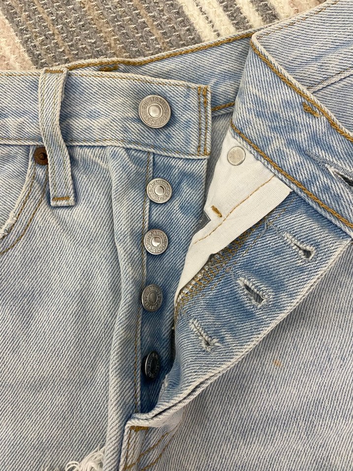 Düğmeli Loose Fit Jean Şort - Görsel 3