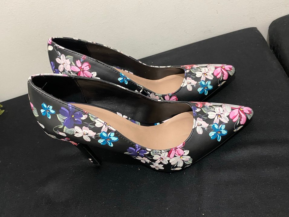 Çiçek Desenli Tokalı Stiletto Topuklu Kadın Ayakkabı - Görsel 2