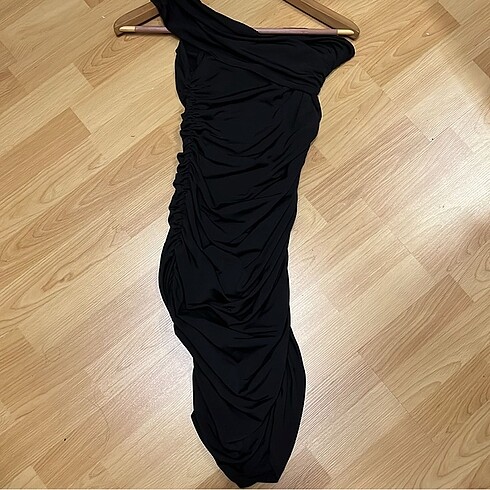 Zara Büzgülü elbise