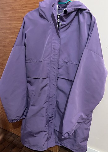 Mor Midi Kadın Yağmurluk Kapüşonlu - Görsel 4