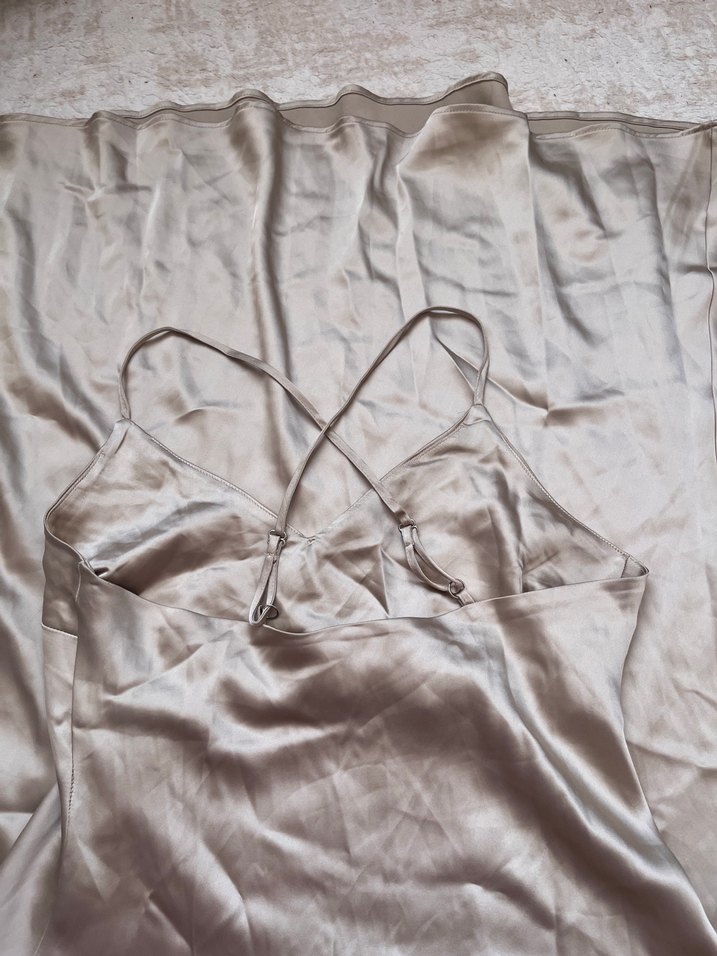 Bej V Yaka İp Askılı Elbise - Görsel 3