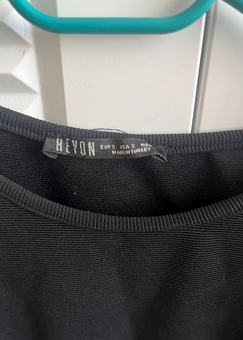 Zincir Detaylı Siyah Crop Top - Görsel 2