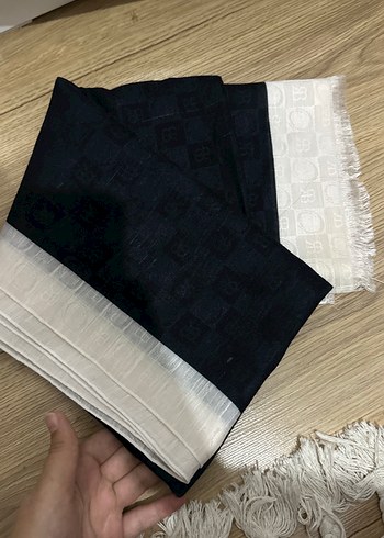 Kadın siyah şal  sorunsuz - Görsel 6