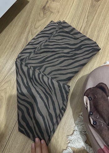 Gri Zebra Desenli  kahve tonlarında şal sorunsuz - Görsel 4