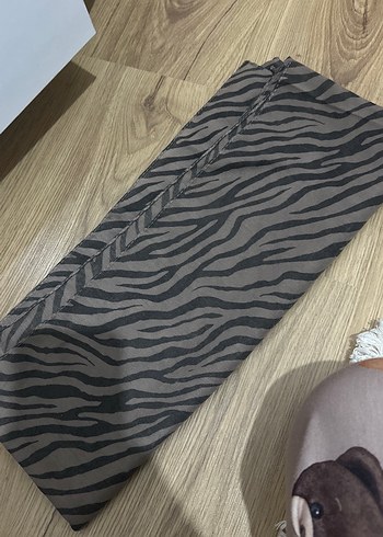 Gri Zebra Desenli  kahve tonlarında şal sorunsuz - Görsel 2