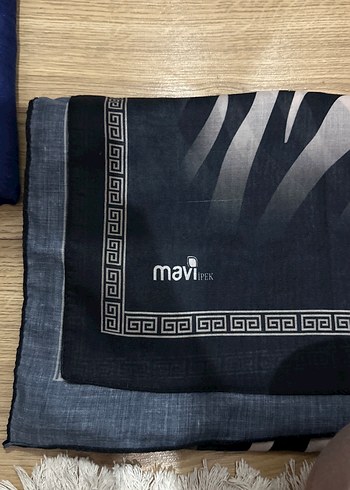 Mavi sorunsuz şal - Görsel 4