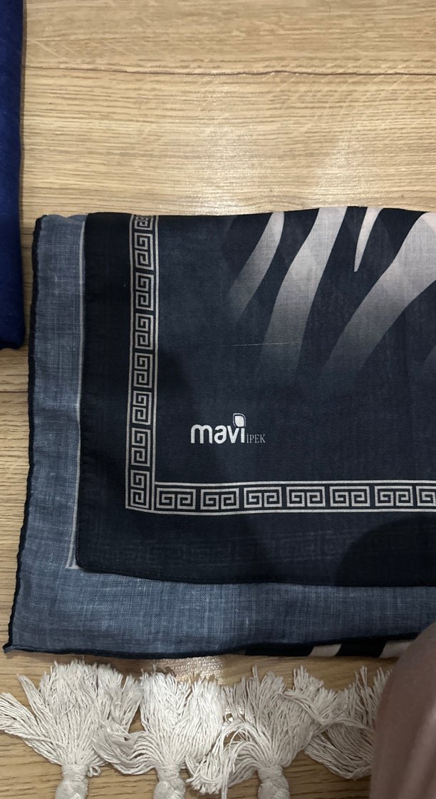 Mavi sorunsuz şal - Görsel 4