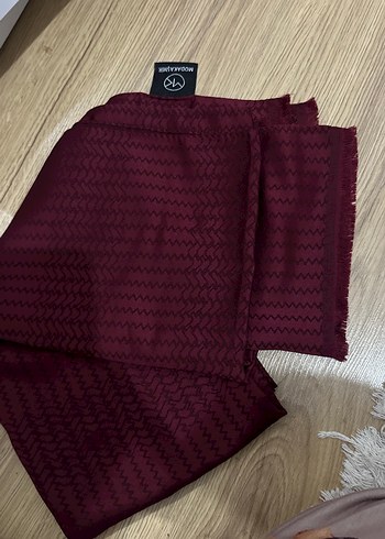 Bordo Kadın Piliseli Sargı Şal - Görsel 3