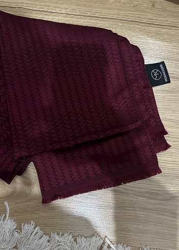 Bordo Kadın Piliseli Sargı Şal - Görsel 4