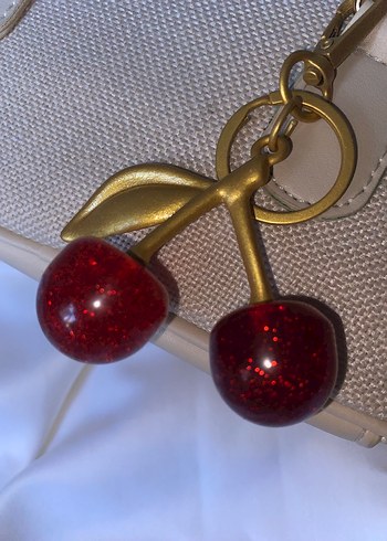 Diğer Cherry charm detaylı el çantası