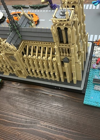 Lego notre dame - Görsel 4