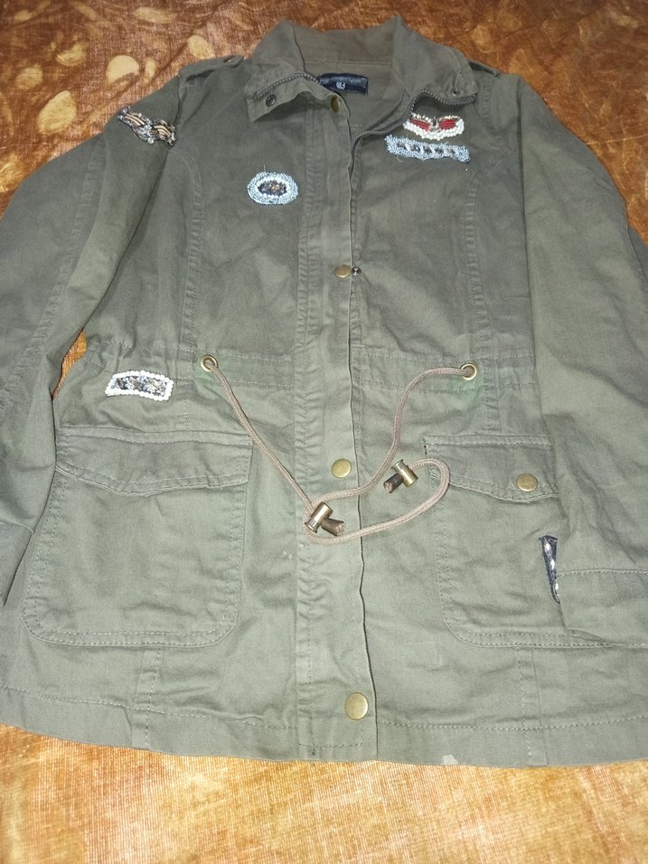 Nakış İşlemeli Düğmeli Gri Midi Ceket - Görsel 3