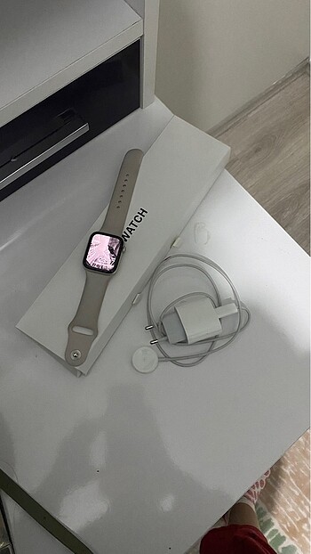  Beden ten rengi Renk Apple Watch 44 mm