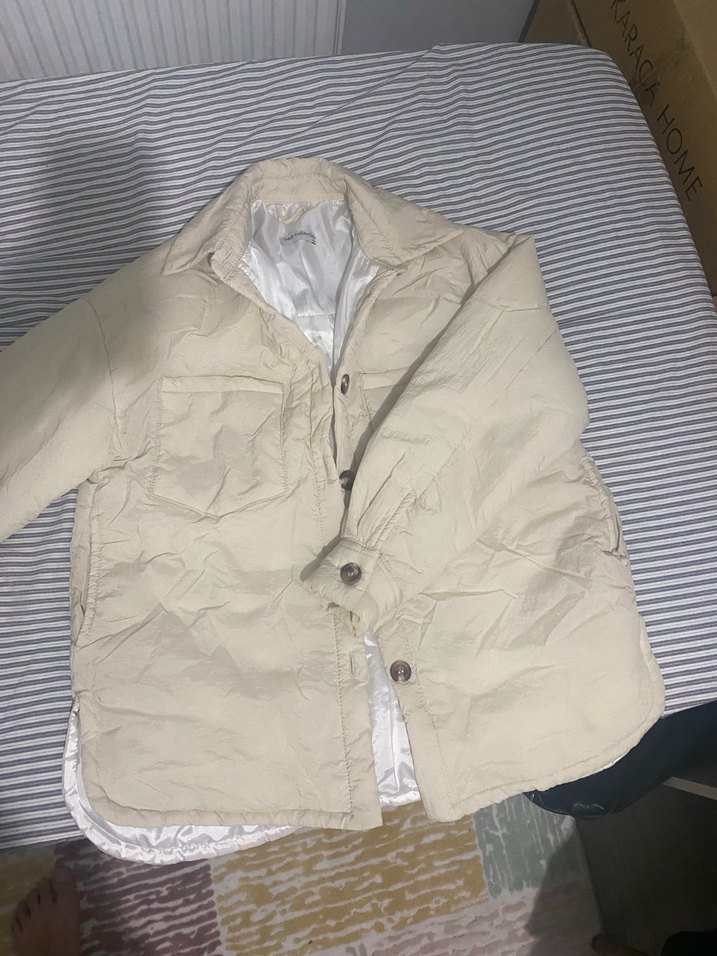 Düğmeli Beyaz Keten Kadın Ceket - Görsel 3