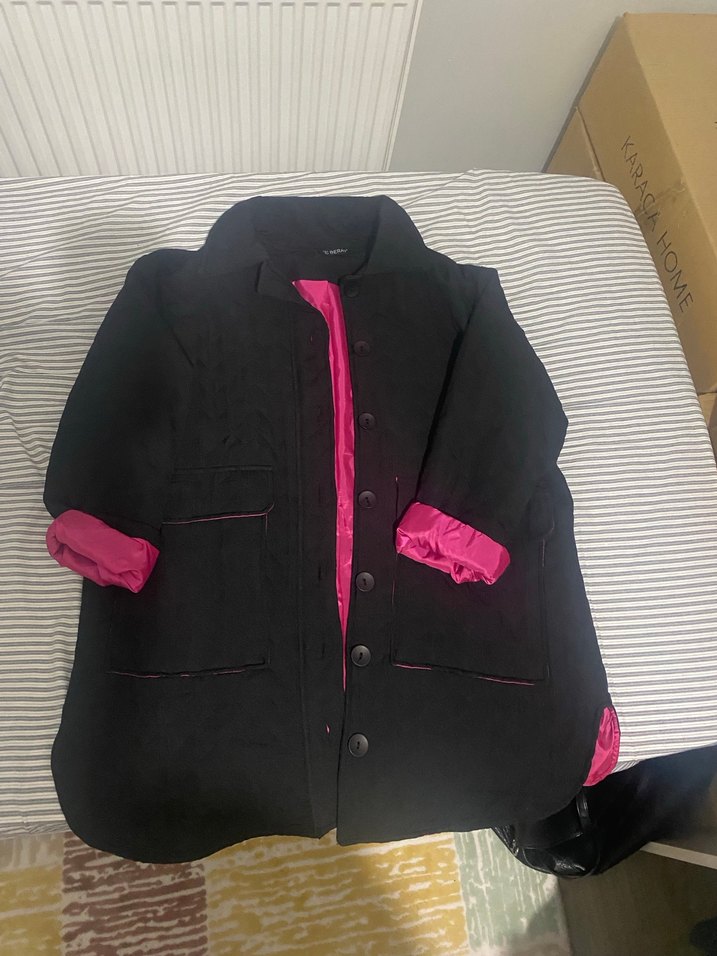 Düğmeli Siyah Kadın Ceket Pembe Astarlı - Görsel 5