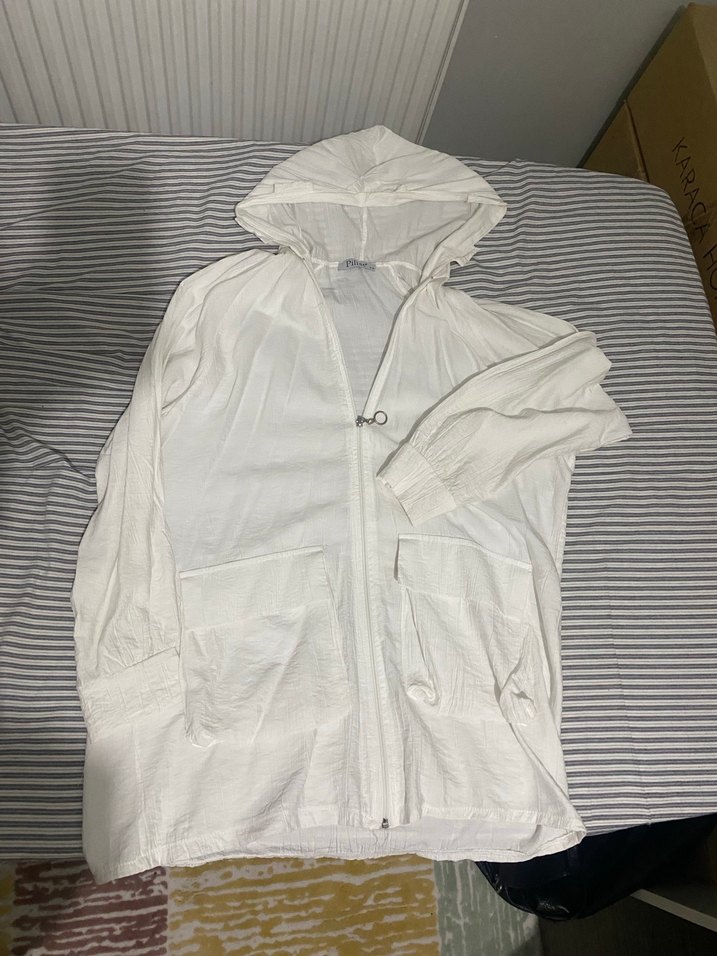 Kadın Beyaz Kapüşonlu Midi Ceket - Görsel 2