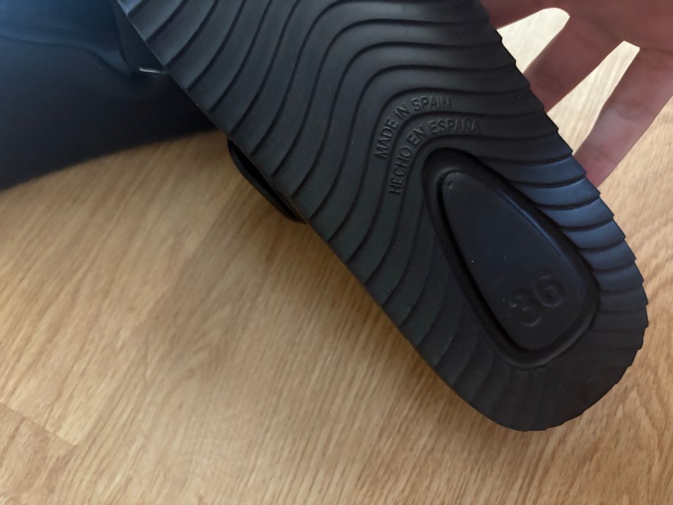 Siyah Tokalı Platform Topuklu Kadın Terlik - Görsel 3