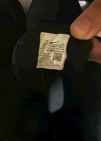 Nike Siyah Bağcıklı Sneakers ET