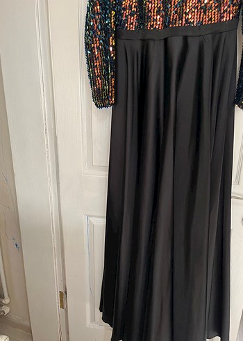 Uzun Kollu Parlak Üst Kısmı Payet Desenli Abiye Elbise - Görsel 2