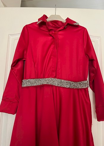 Klasik Kırmızı Parlak Tok Saten Uzun Kadın Elbise - Görsel 2